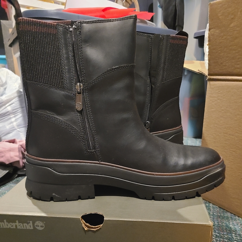 Size 10 Timberland Boots